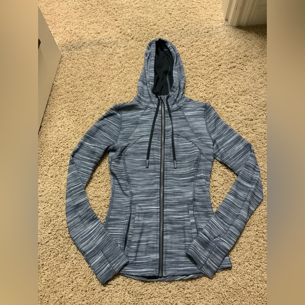 Super cute lululemon workout jacket!